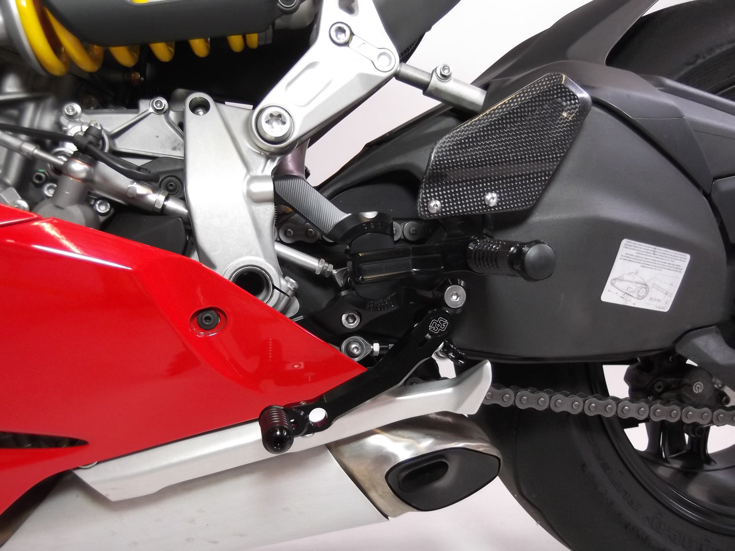 Gilles Fußrastenanlage VCR38GT | verstellbar | ABE | passend für Ducati 1199 Panigale S / 1199 Panigale / 1299 Panigale S / 1299 Panigale / 899 Panigale - Modelle