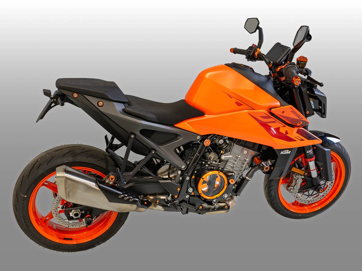 CCDV14 - KTM | BLACK-ORANGE | KLARER KUPPLUNGSDECKEL 3D-EVO | CLEAR CLUTCH COVER 3D-EVO | passend für KTM 990 Duke - Modelle (2024)